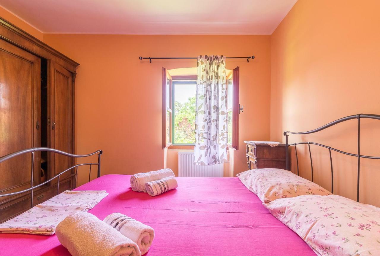 Country House Apartments *
