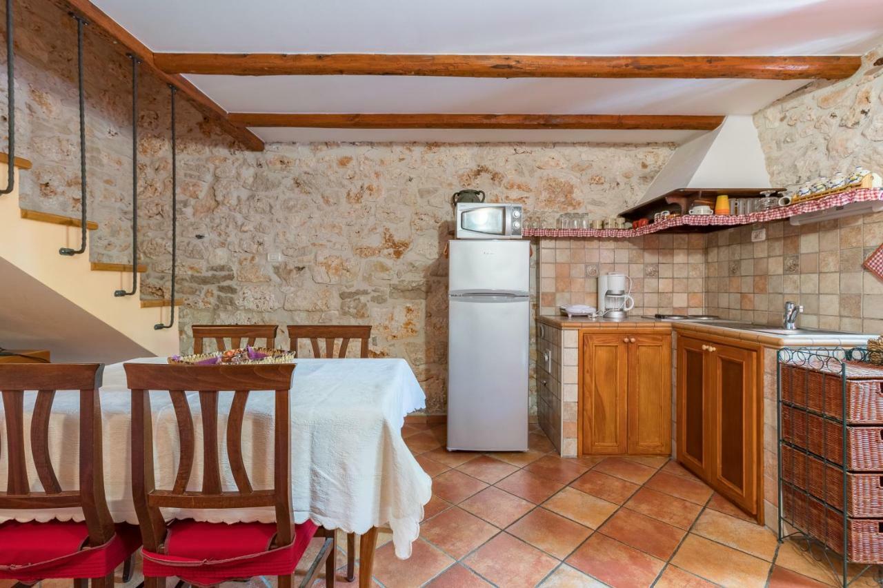 Country House Apartments