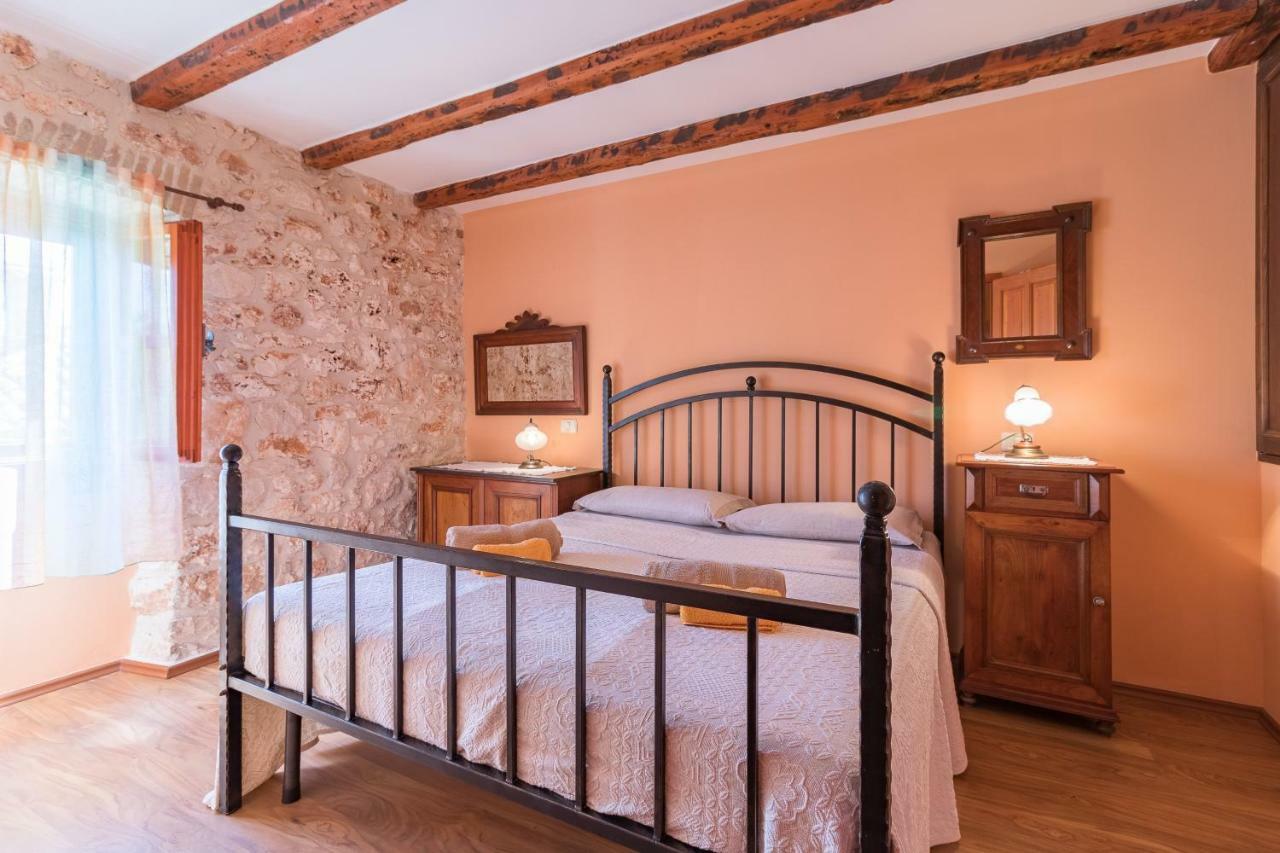 Country House Apartments