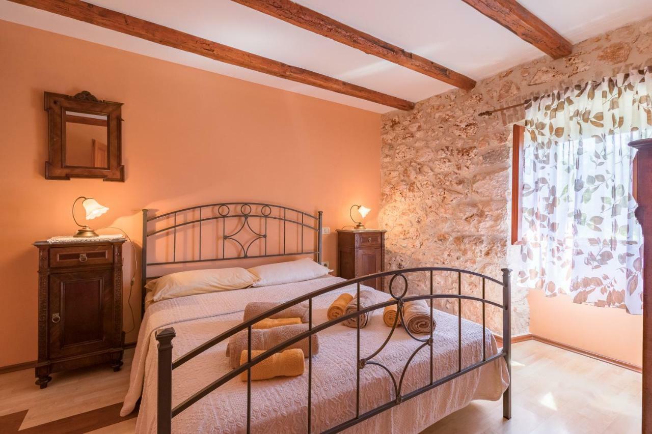 Apartment Country House Apartments Pula